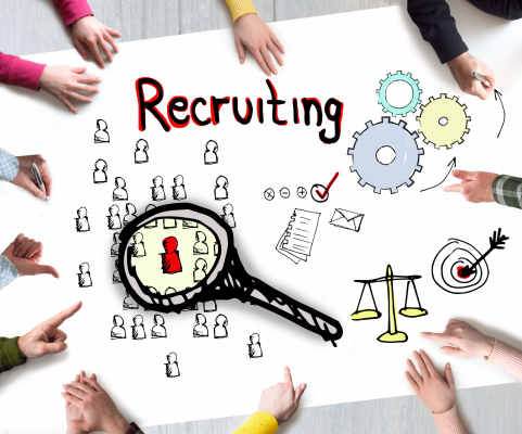 Pourquoi continuer à recruter en été ?